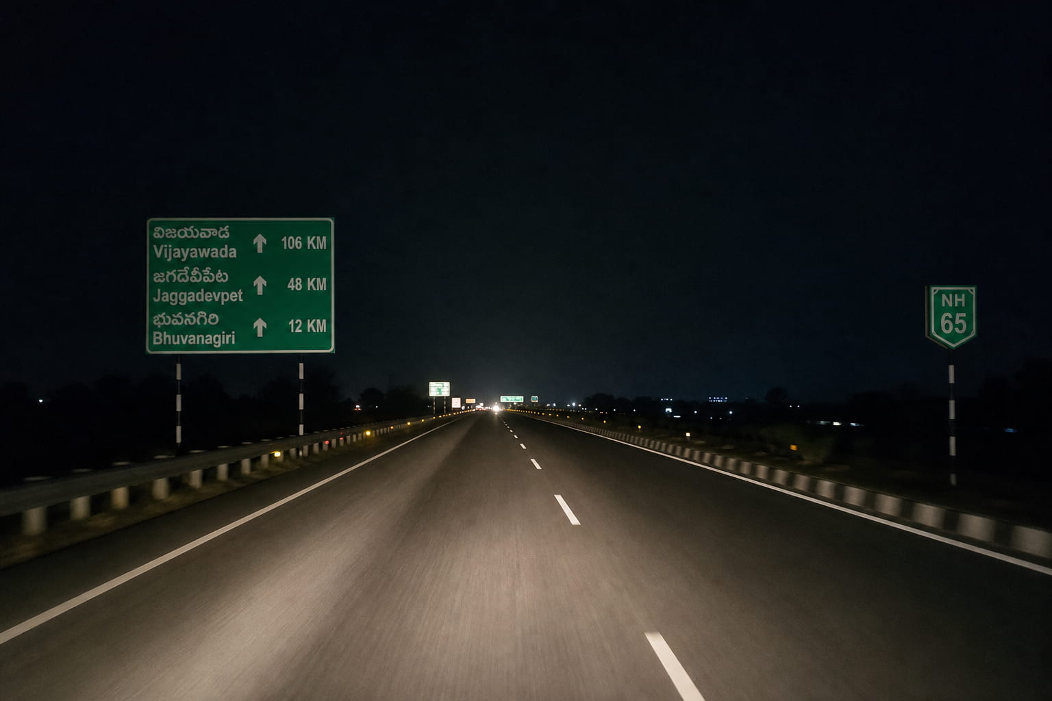 Overnight bus travelling from Hyderabad to Vijayawada on NH65